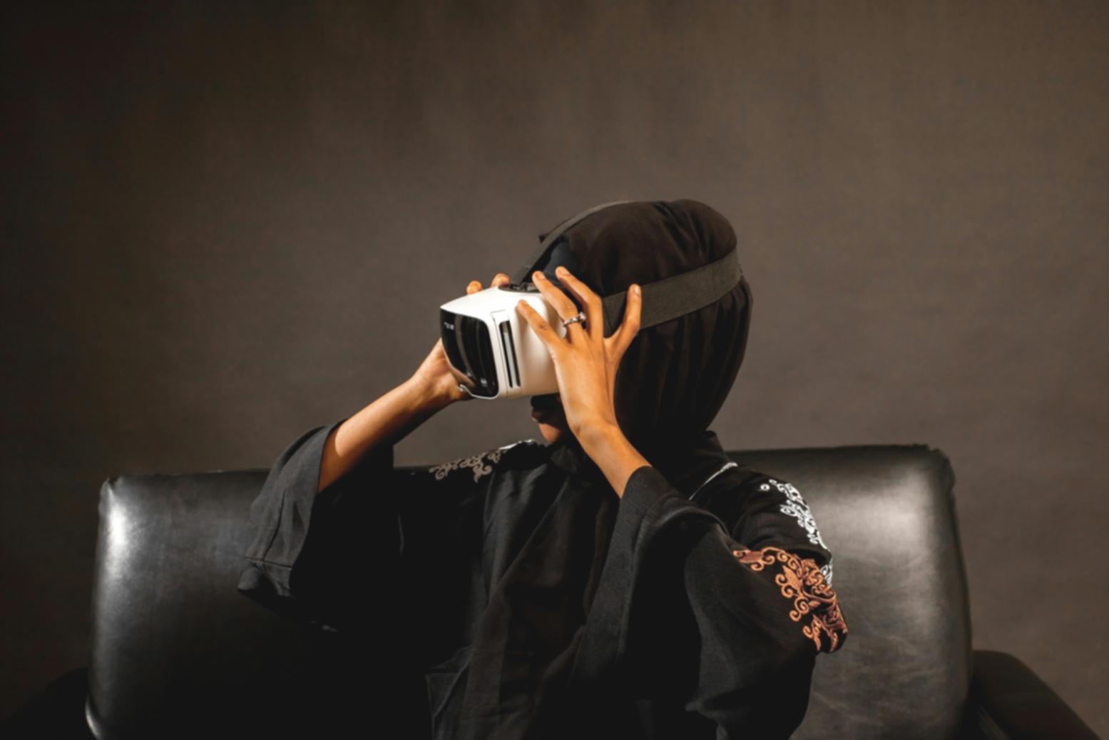 Team working session on VR project development